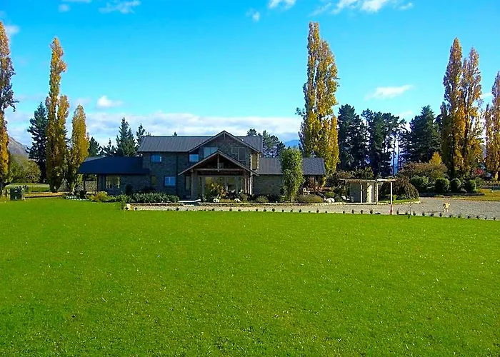 高尔夫球场路度假屋旅馆 汽车旅馆 4*